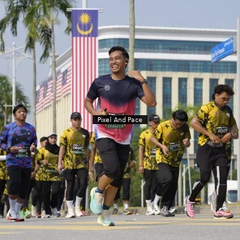 Runner Photo 6538459