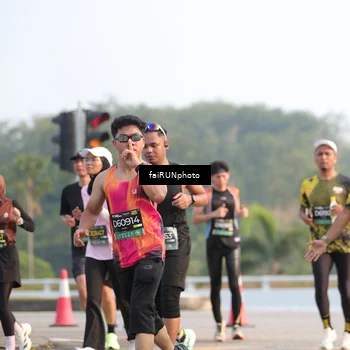 Runner Photo 6538844