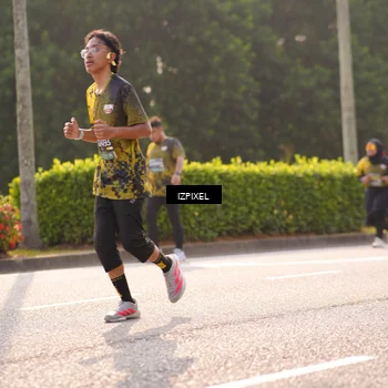 Runner Photo 6538893