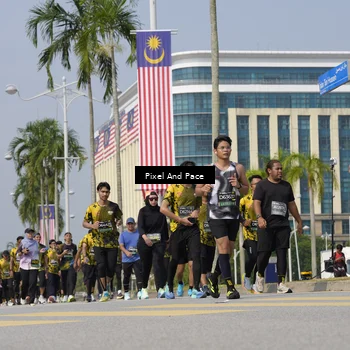 Runner Photo 6538914