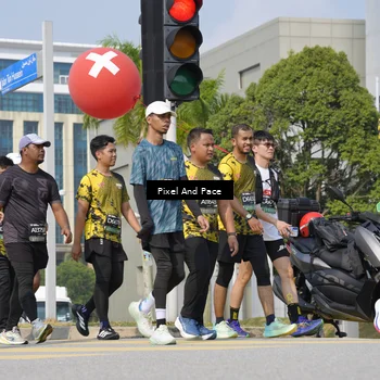 Runner Photo 6539024