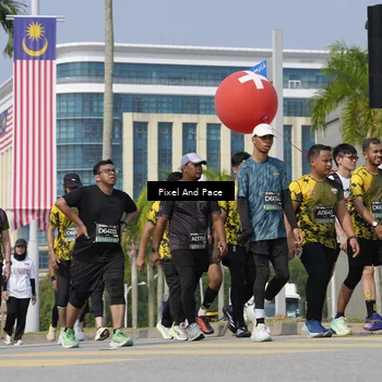 Runner Photo 6539050
