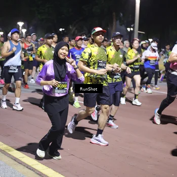 Runner Photo 6539057