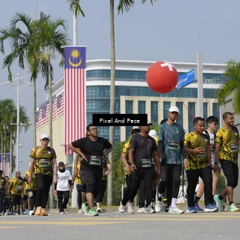 Runner Photo 6539072