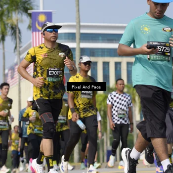 Runner Photo 6539107