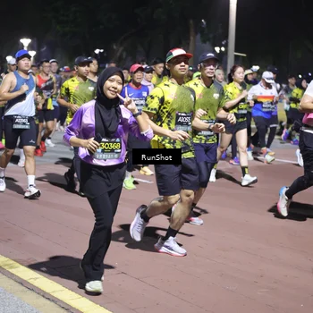 Runner Photo 6539110