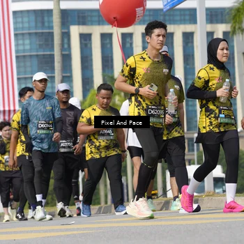 Runner Photo 6539115