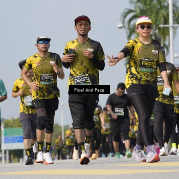 Runner Photo 6539158