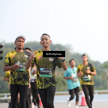 Runner Photo 6539215