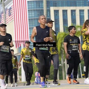 Runner Photo 6539250