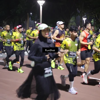 Runner Photo 6539263