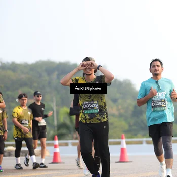 Runner Photo 6539344