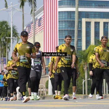 Runner Photo 6539358