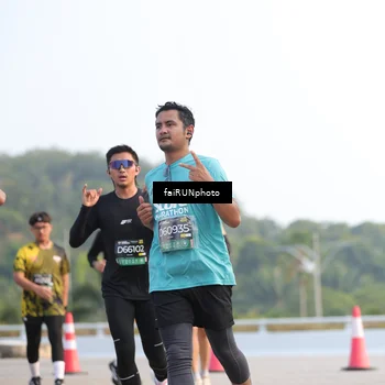 Runner Photo 6539453