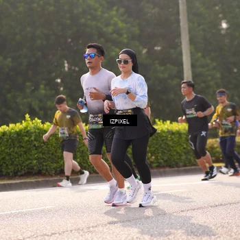 Runner Photo 6539455