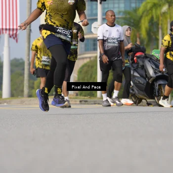 Runner Photo 6539511