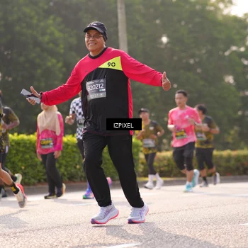 Runner Photo 6539542