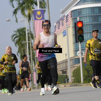 Runner Photo 6539656