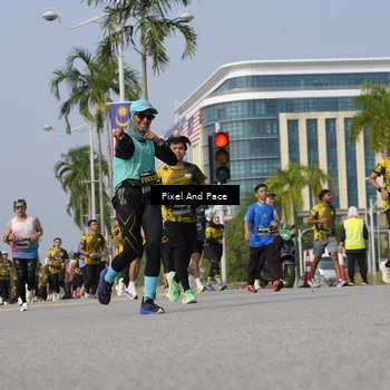 Runner Photo 6539696