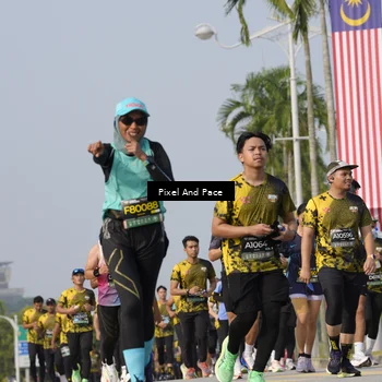 Runner Photo 6539735