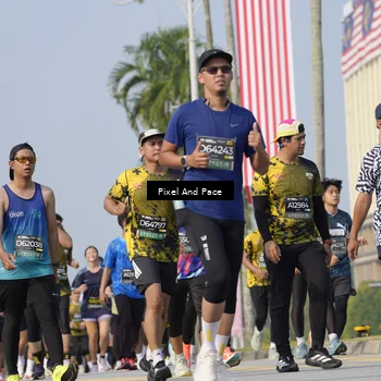 Runner Photo 6539786