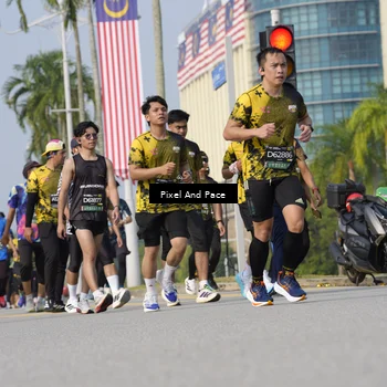 Runner Photo 6539788