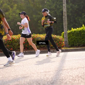Runner Photo 6539796