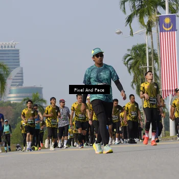Runner Photo 6539831