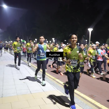 Runner Photo 6539844