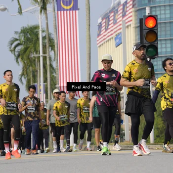 Runner Photo 6539848