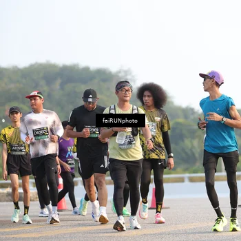 Runner Photo 6539870