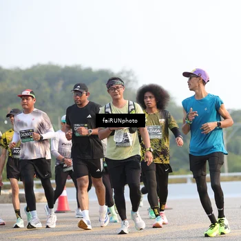 Runner Photo 6539871