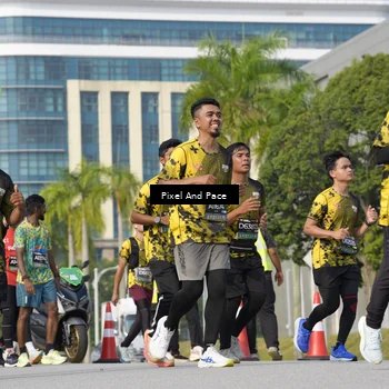 Runner Photo 6539923