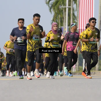 Runner Photo 6539955