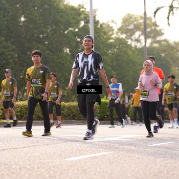 Runner Photo 6540009