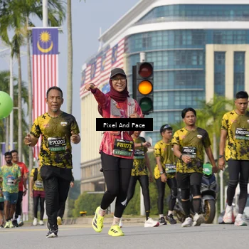 Runner Photo 6540014