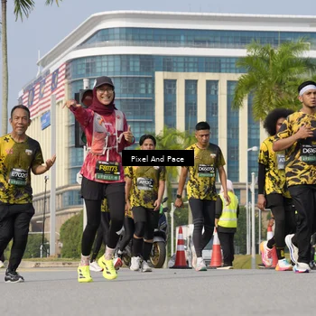 Runner Photo 6540017