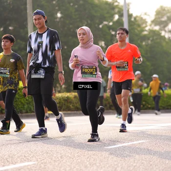Runner Photo 6540021