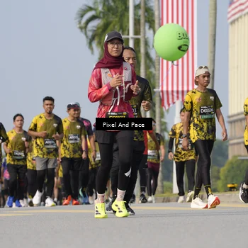 Runner Photo 6540024