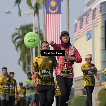 Runner Photo 6540030