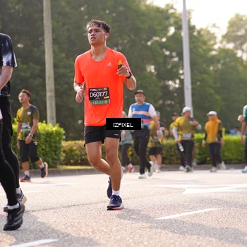 Runner Photo 6540040