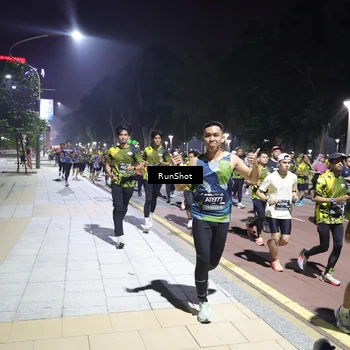 Runner Photo 6540049