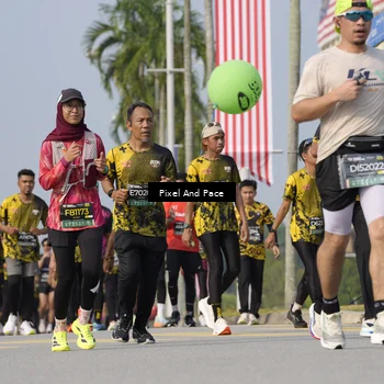 Runner Photo 6540057