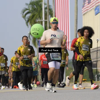 Runner Photo 6540072