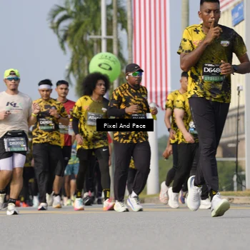 Runner Photo 6540094