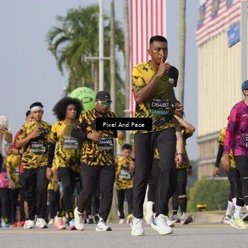 Runner Photo 6540097
