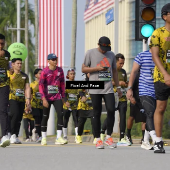 Runner Photo 6540106