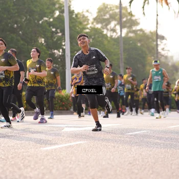 Runner Photo 6540113