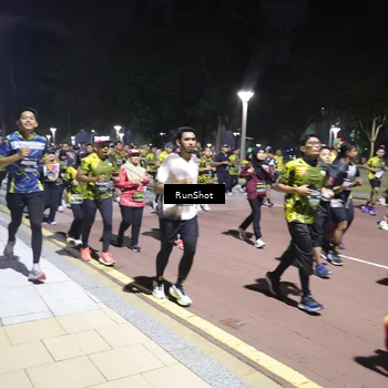 Runner Photo 6540118
