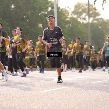 Runner Photo 6540138